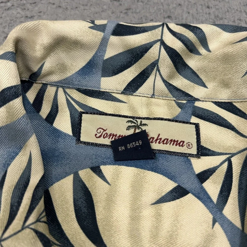 Tommy Bahama Shirt Mens Medium Blue Tropical Hawaiian Silk Button Up Loop Collar - Picture 5 of 9